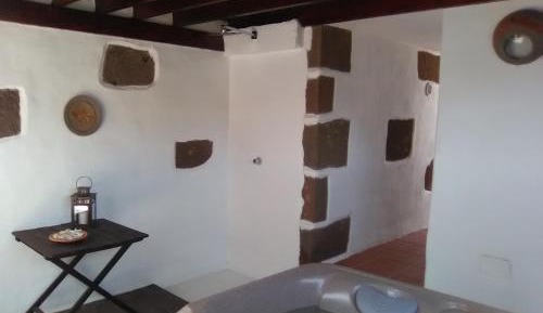 One-Bedroom Studio