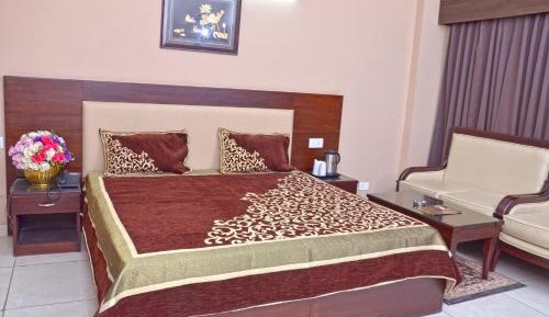 Queen Room with Balcony