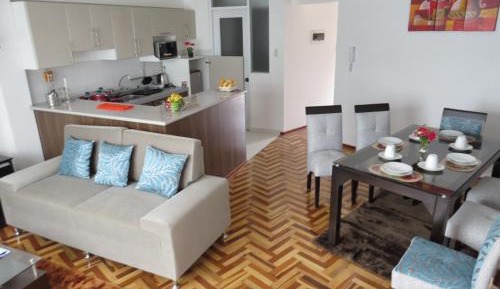 Two-Bedroom Apartment (5 Adults)