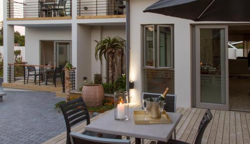 Double or Twin Room with Swimming Pool Access