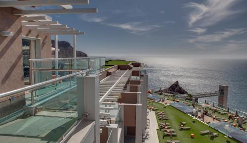 2 Bedroom Suite
