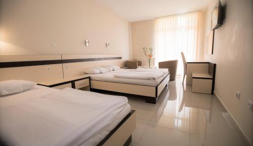Economy Triple Room