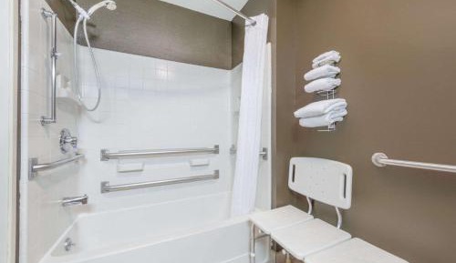 Double Room with Two Double Beds - Mobility Access/Non-Smoking
