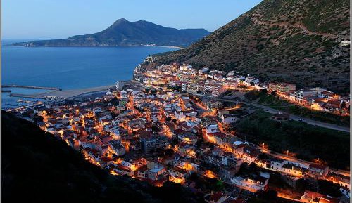Apartment with Mountain View