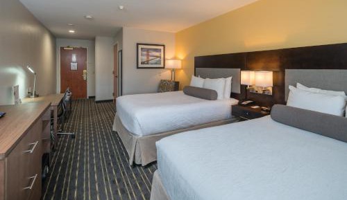 Standard Queen Room with Two Queen Beds - Disability Access