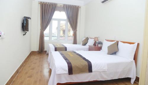 Triple Room with City View