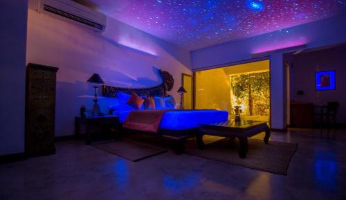 Suite with Garden View