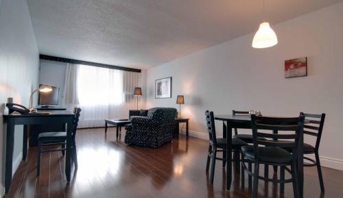 Family Suite - Hardwood floor