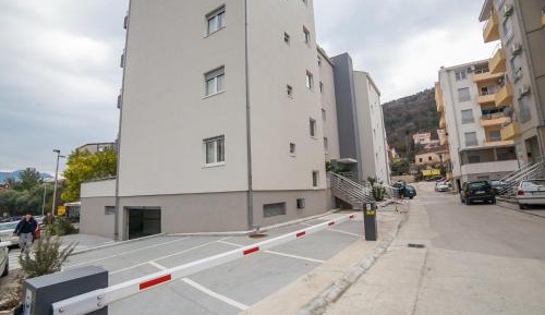 Two-Bedroom Apartment with Terrace