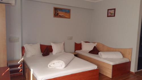 Comfort Triple Room with Shower