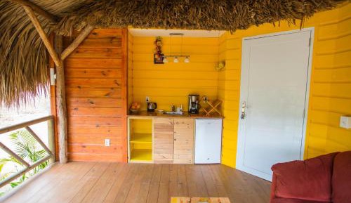 Bungalow with Garden View 3