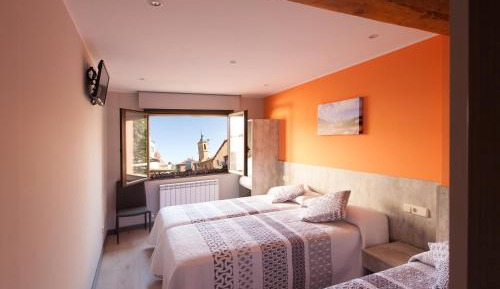Double or Twin Room with Private Bathroom