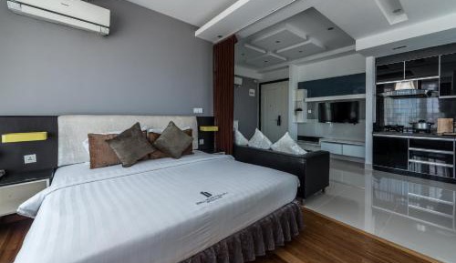 Deluxe Studio Suites