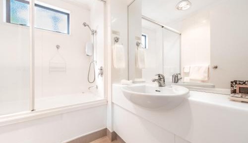 One-Bedroom Unit Plus