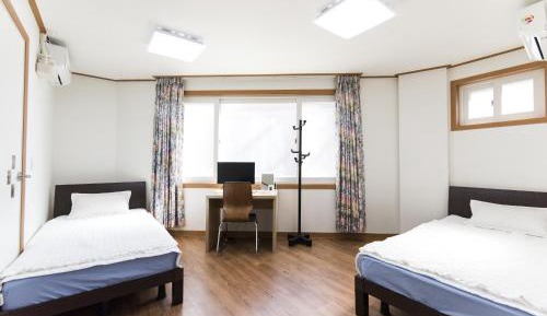 Twin Room with Shared Bathroom