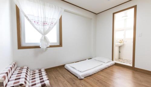 Single Room with Private Bathroom