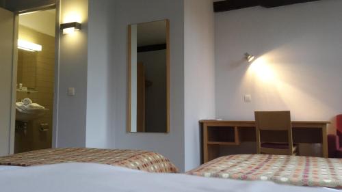 Twin Room with Private Bathroom