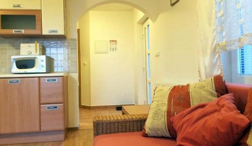 One-Bedroom Apartment (4 Adults)