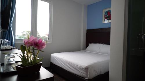 Standard Double Room with Windows