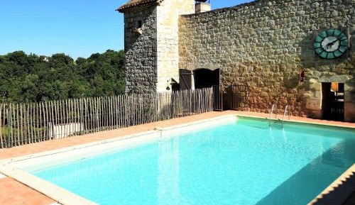 Three-Bedroom Holiday Home 