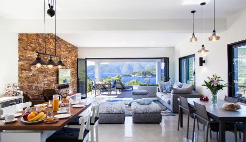 Villa - Beach Front