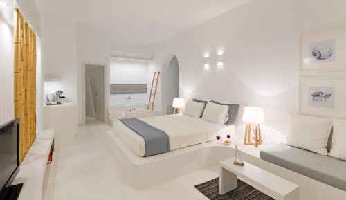 Luxury Suite with Spa Bath