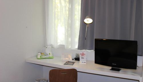 Twin room + child bed