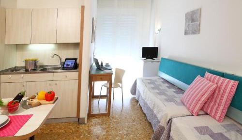 Studio (2 Adults)