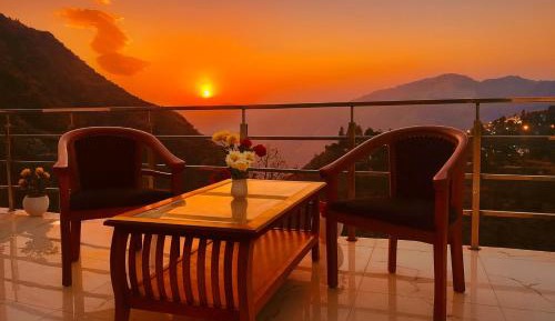 Queen Room with Balcony