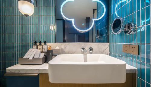 Deluxe Double Room with Bath