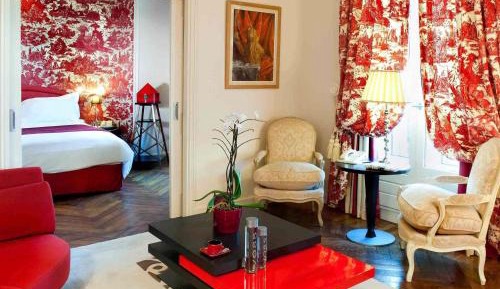 Junior Double Suite with City View