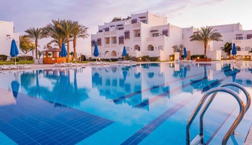 Superior King Suite - Pool Side