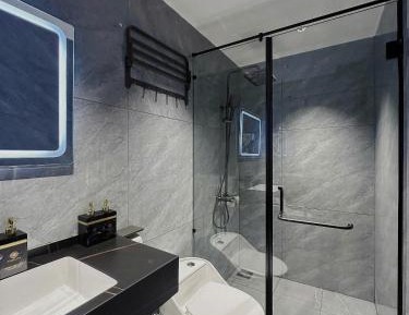 Twin Room with City View