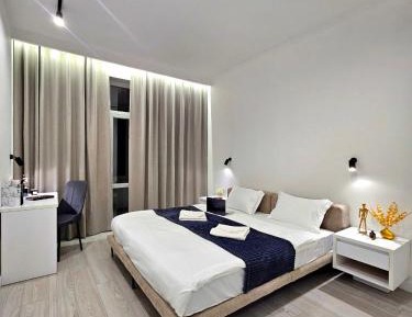 Deluxe One-Bedroom Apartment with City View