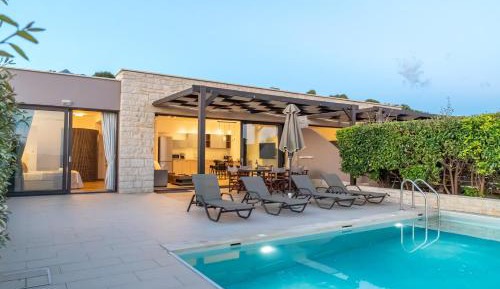 Three-Bedroom Villa -Mary Beach Villa 2