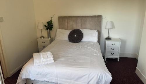 Double Room with Private Bathroom