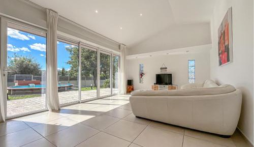 Two-Bedroom Holiday Home