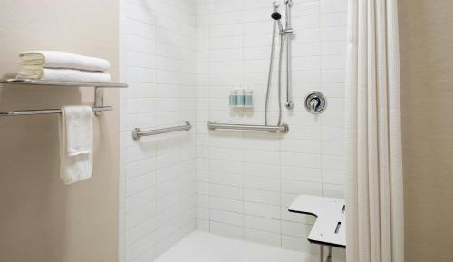 King Room with Roll-in Shower - Mobility and Hearing Accessible