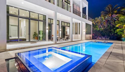 Six-Bedroom Holiday Home