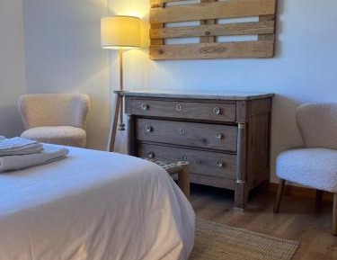 Two-Bedroom Apartment with Lake View