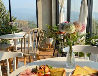 Double Room with Mountain View