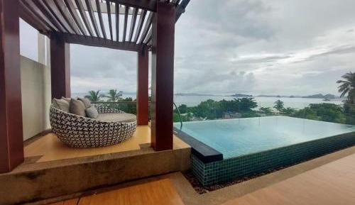 Penthouse Apartment