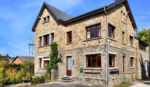 Five-Bedroom Holiday Home