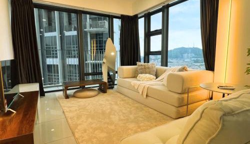 Two-Bedroom Apartment with City View