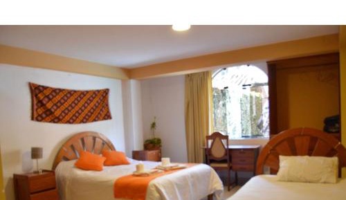 Deluxe Queen Room
