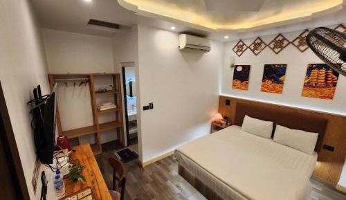 Double Room with Private Bathroom