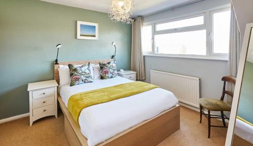 Three-Bedroom Holiday Home 
