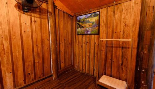 Twin Room with Shared Bathroom