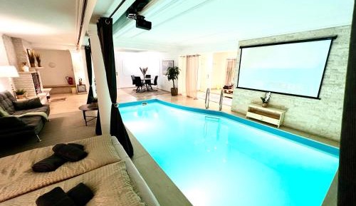 Suite with Private Pool