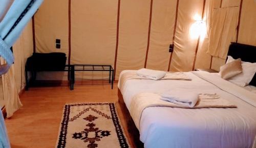 Single Room with Mountain View